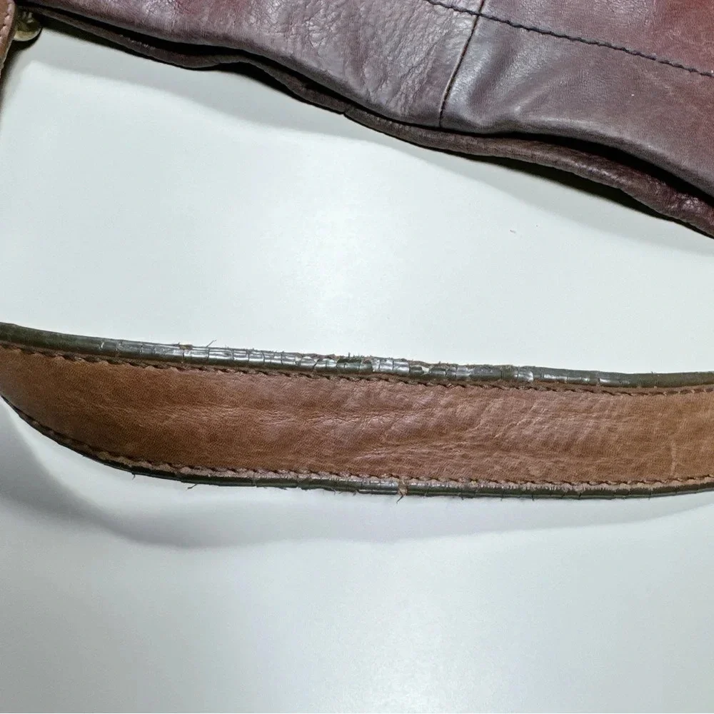 Fossil Women’s Long Live Vintage Leather Explorer Hobo Bag Dark Brown